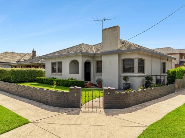 House for sale in Rippleside, Geelong