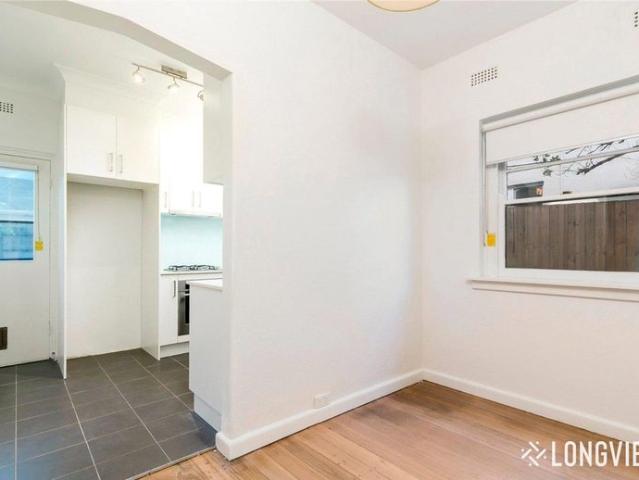 Apartment for rent in Armadale, Melbourne