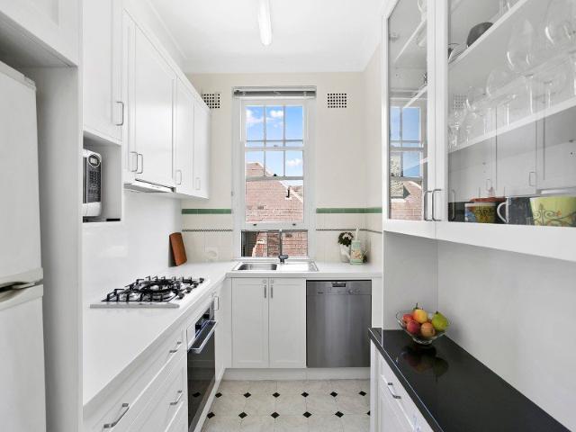 Apartment for rent in Lower North Shore, Sydney