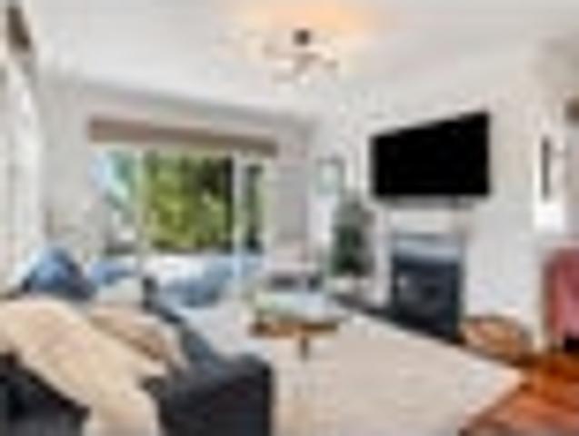 House for sale in One Tree Hill, Oroua County