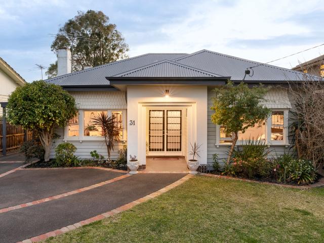 House for sale in Mckinnon