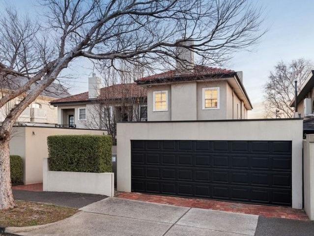 House for sale in Brighton