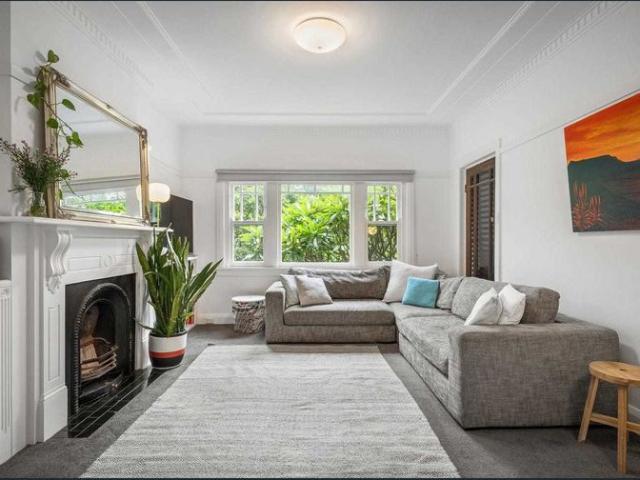 House for rent in Lower North Shore, Sydney