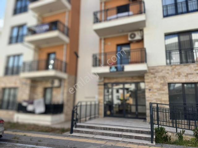 Bayraklı TOKİ konutları, Bayraklı içerisinde satılık mülk
