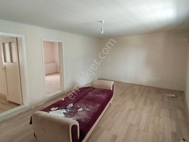 Bayrakli, İzmir içerisinde kiralık mülk