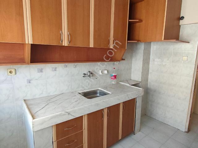 Bayrakli, İzmir içerisinde kiralık mülk