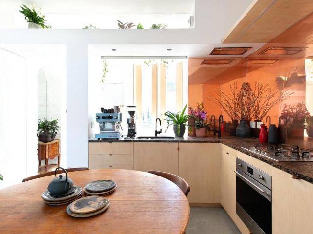 House for rent in Kensal Town, Bayswater