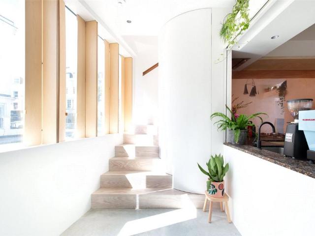 House for rent in Kensal Town, Bayswater
