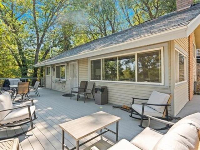 House for sale in Cedarpines Park, California