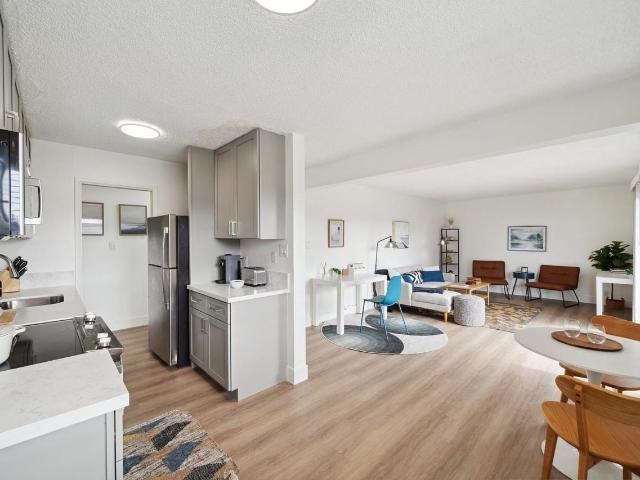 Apartment for rent in West End, Alameda