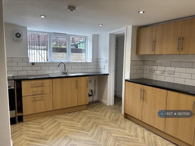 House for rent in Hunslet Carr, Leeds