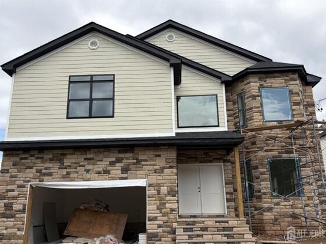 House for sale in Avenel, New Jersey