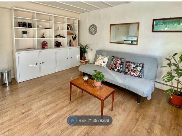 Apartment for rent in London Borough of Merton, Greater London