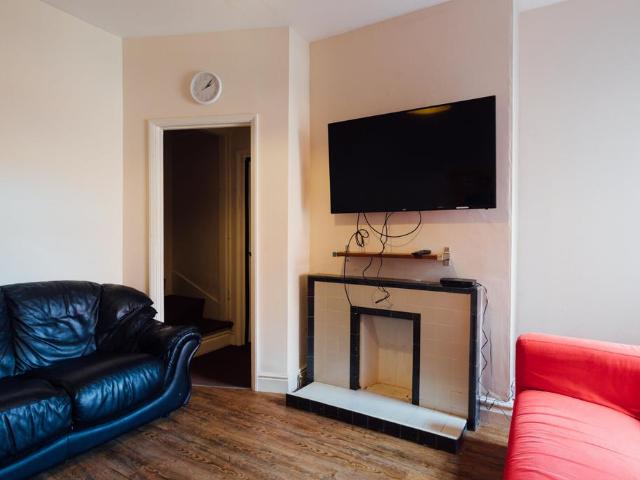 House for rent in Elmfield, Leicestershire