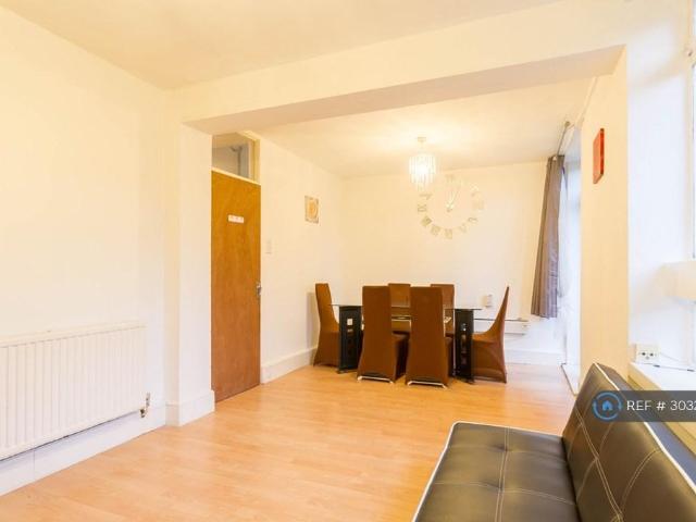 Apartment for rent in Whitechapel, Greater London