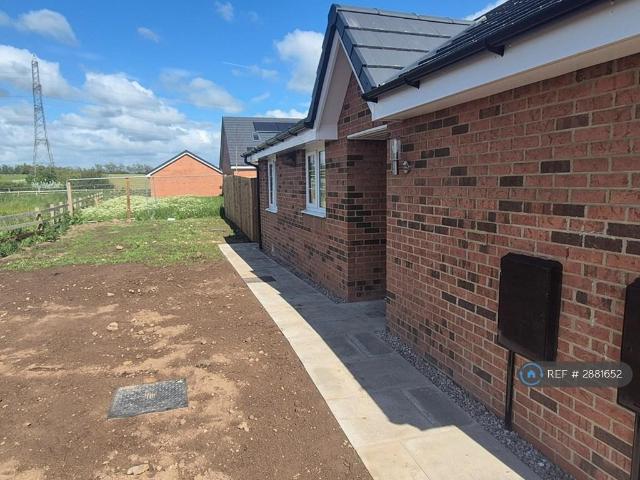 House for rent in Cabus, Lancashire