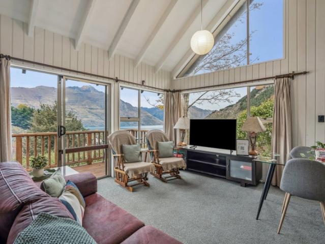 House for rent in Otakou