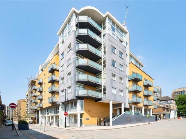 Apartment for rent in St. George in the East, Greater London