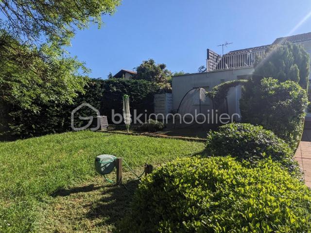 Château vente à Artigues-près-bordeaux