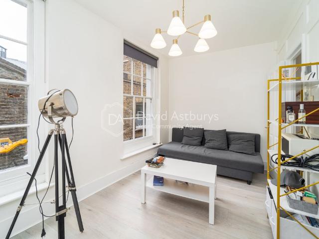 Apartment for rent in Lyons, Greater London
