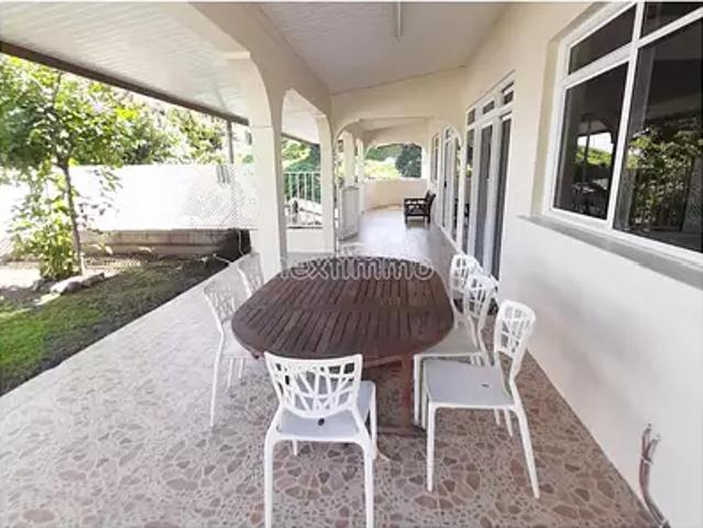 Maison vente à Arue