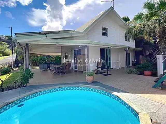 Maison vente à Arue