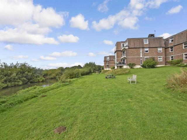 Apartment for rent in Horsham, West Sussex
