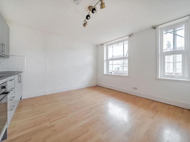 Apartment for rent in Southsea, Portsmouth
