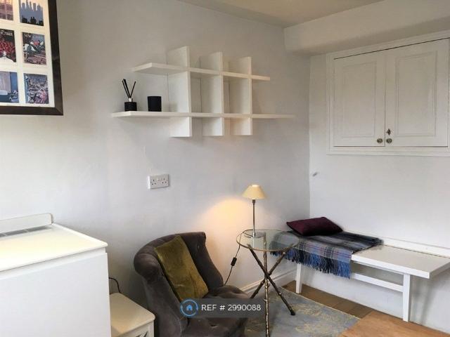Studio for rent in Notting Hill, Greater London