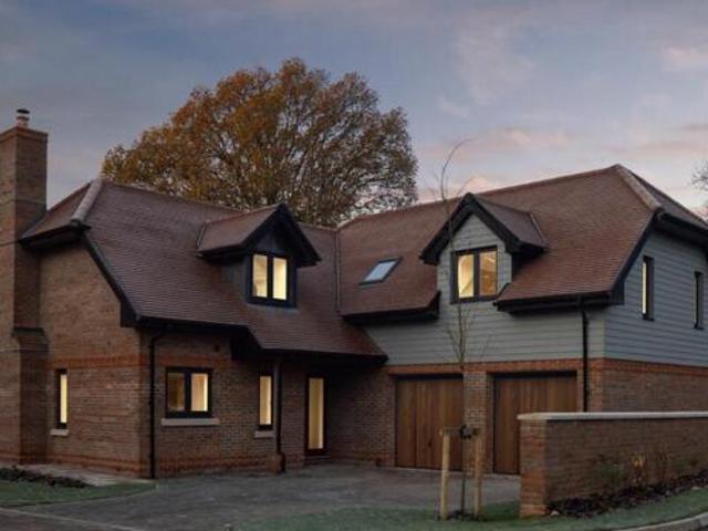 House for sale in Arundel, Clapham
