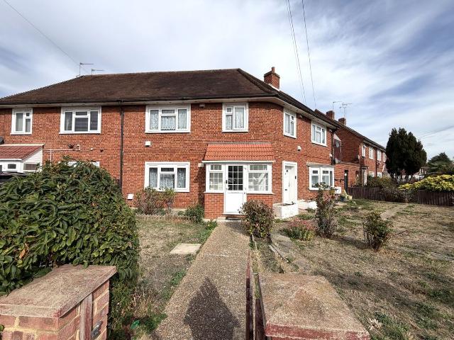House for rent in London Borough of Hounslow, Greater London