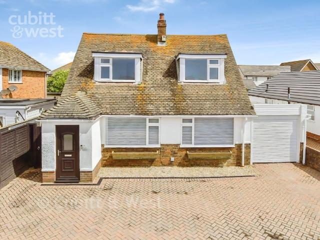 House for rent in Peacehaven, Iford