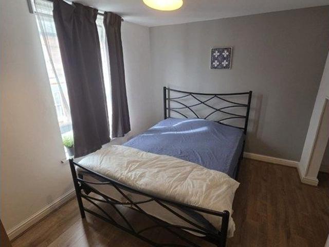 Room for rent in West Midlands