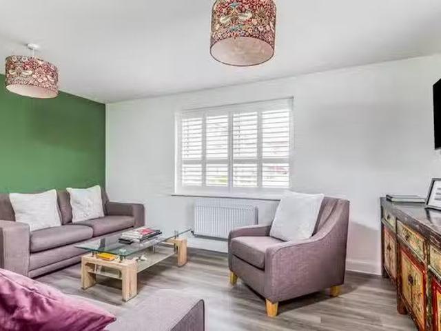 Apartment for rent in Littlecote, West Sussex