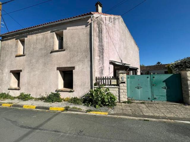 Maison vente à Saint-froult