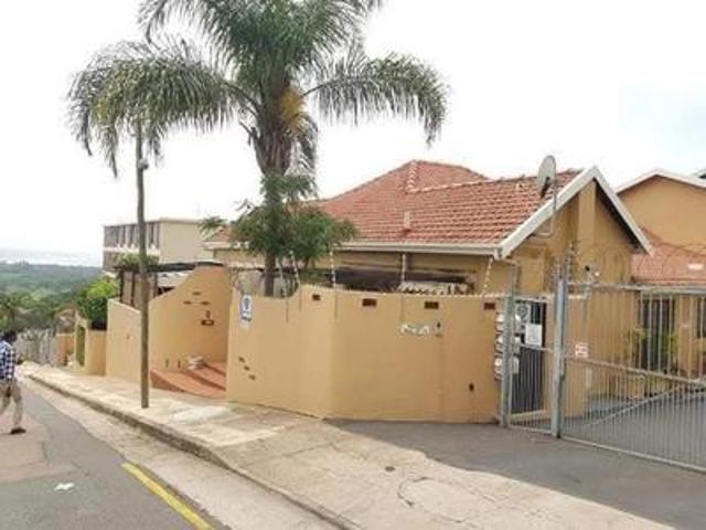 Townhouse for sale in Seaview, Kwazulu-natal