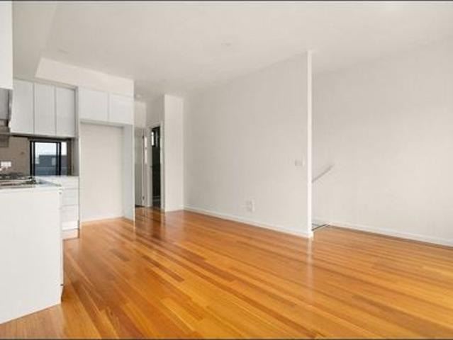 Townhouse for rent in Camerons Creek, Victoria