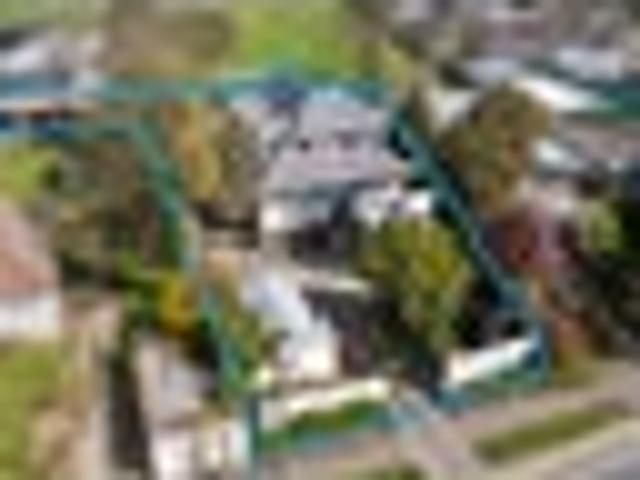 House for sale in Chaslands, Canterbury