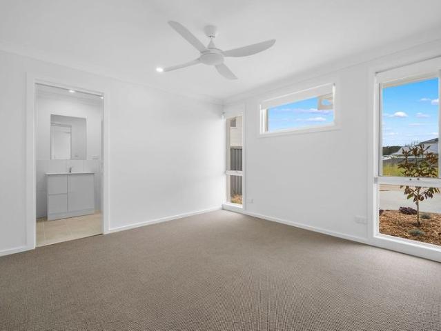 House for rent in Thrumster, New South Wales