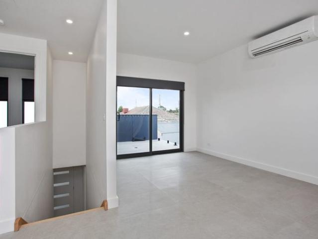 Townhouse for rent in Camerons Creek, Victoria