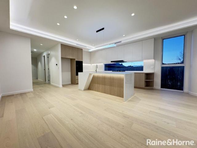 Duplex for rent in Sydney, New South Wales