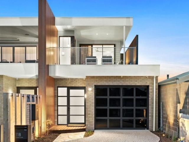 Townhouse for sale in Ocean Grove, Victoria