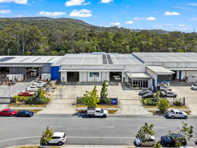 Warehouse for rent in Yatala, Gold Coast City