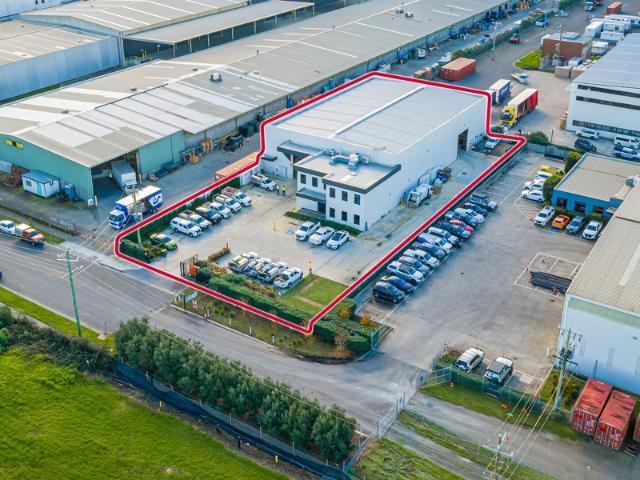 Warehouse for rent in Camerons Creek, Victoria