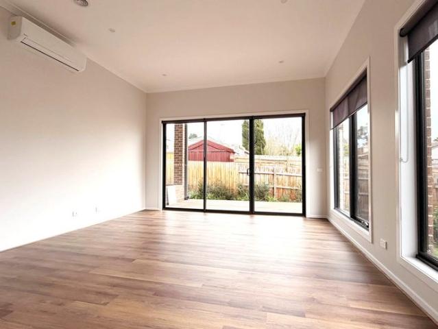 Townhouse for rent in Camerons Creek, Victoria