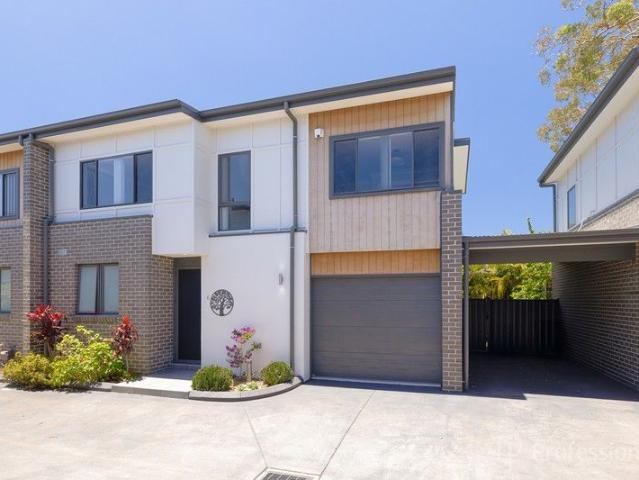 Townhouse for sale in Gosford, New South Wales