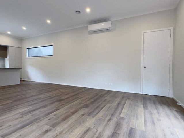 Townhouse for rent in Doncaster East, Melbourne