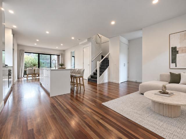 House for rent in Ruthven, Melbourne
