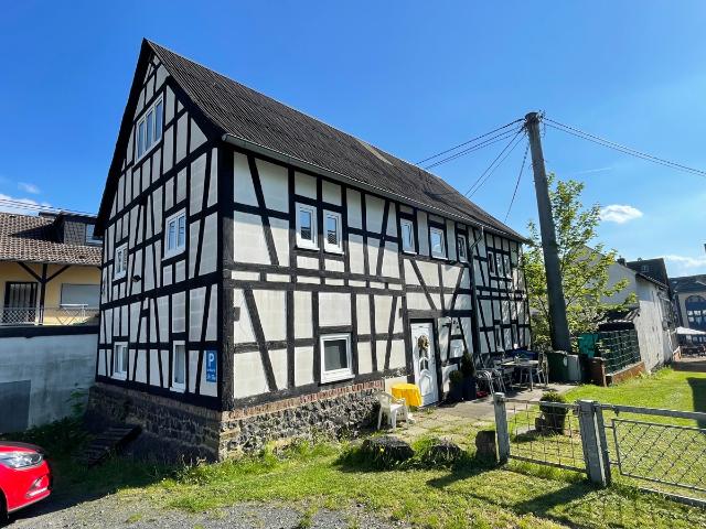 Haus kaufen in Drinhausen, Asbach