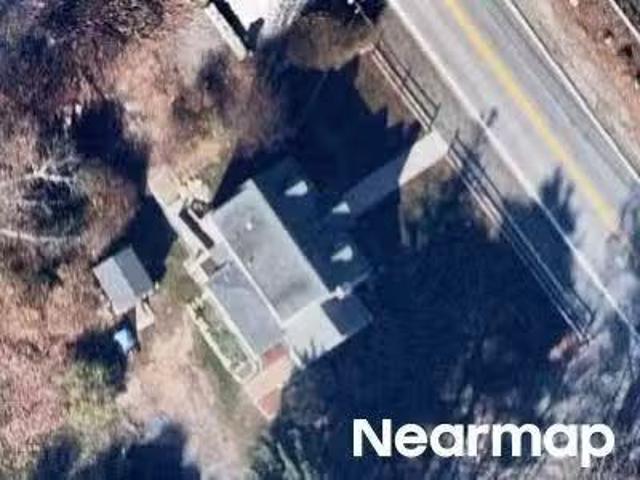 House for sale in Beverly